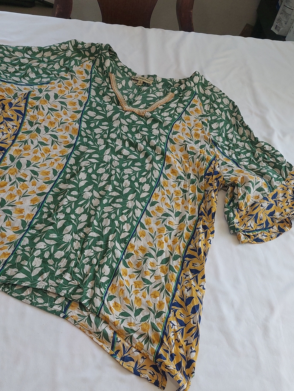 Democracy Green, Yellow Floral Panel Tunic.Size Large .Cool And Comfy